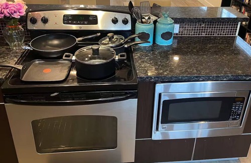 Northside House | 3-bedroom townhome near downtown Houston with WiFi, AC