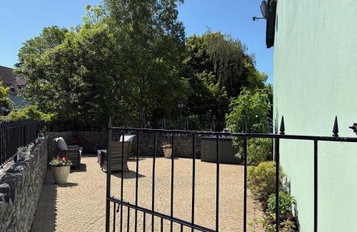 Kenmare House | 3 bedroom townhouse in the heart of Kenmare