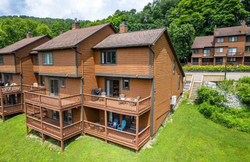 Ellicottville House | 3 Bedroom Townhouse Across from HoliMont