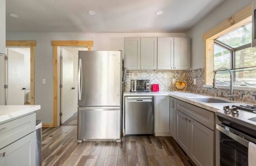 Strawberry House | 3-bedroom vacation home near Stanislaus National Forest