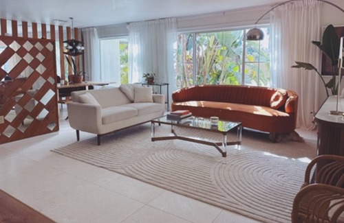 North Central Hollywood House | 3-Bedroom Vacation Home + Ocean Access Boat + Private Pool + Luxury Amenities