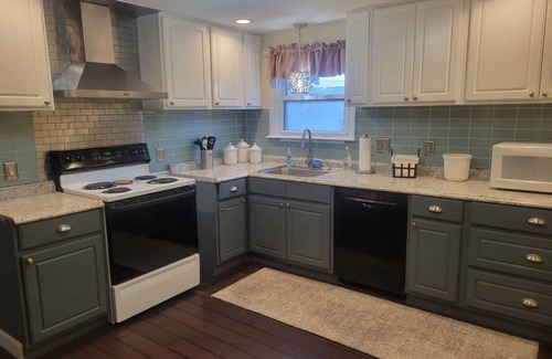 Pawtucket House | 3-bedroom vacation home 6 minutes from Brown University