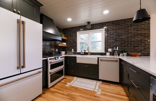 Wadsworth House | 3-bedroom vacation home 19 minutes from Cuyahoga Valley National Park
