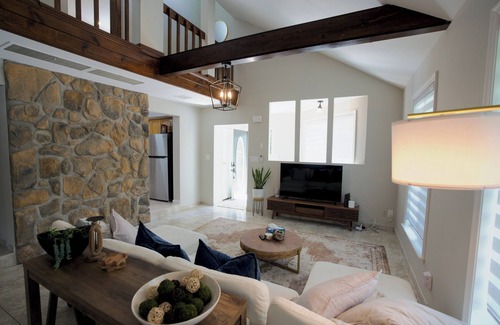 Nazareth House | 3-bedroom vacation home just 12 minutes from Lafayette and Lehigh College.