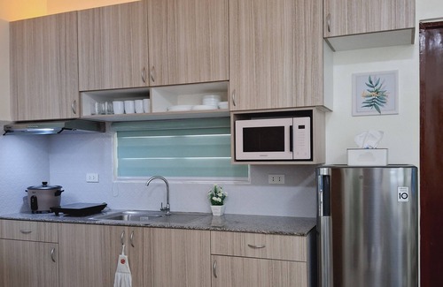 Dauis House | 3-Bedroom Vacation Home Near Airport and White Sand Beaches