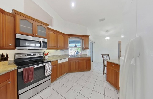Rotonda Lakes House | 3-bedroom vacation home just 8 minutes to Manasota Key Beach