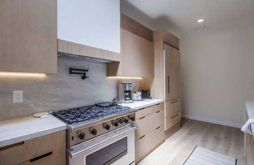 Crown Point Villa | 3-bedroom Villa in awesome San Diego with WiFi, AC