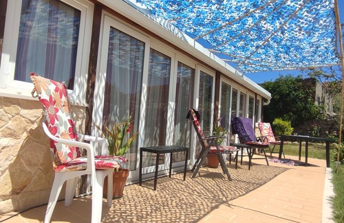 Alcobaca Villa | 3-bedroom villa in delightful Alcobaça with WiFi, private pool and parking.
