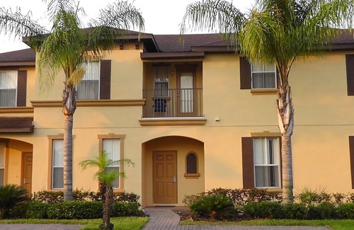 Wellington House | 3 bedroom villa (Sleeps 8) in a tropical Tuscan style resort near Disney