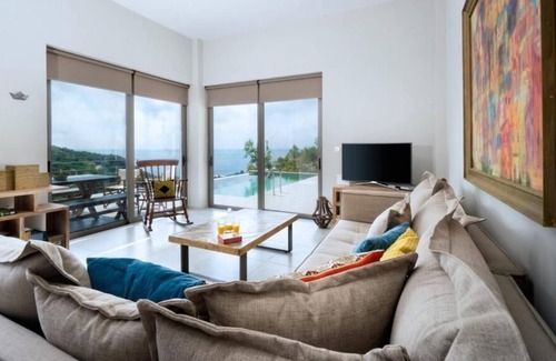 Sfinari Villa | 3-bedroom Villa with Extraordinary View
