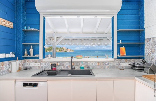 Le Vauclin Villa | 3-bedroom villa with waterfront pool and private pontoon