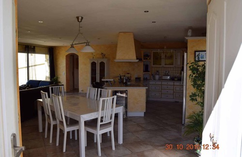 Autignac House | 3 bedroom VILLA with pool