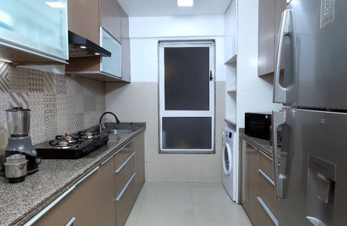 Mumbai Apartment | 3 Bedroom + Wifi+ Chef on demand+ Andheri east