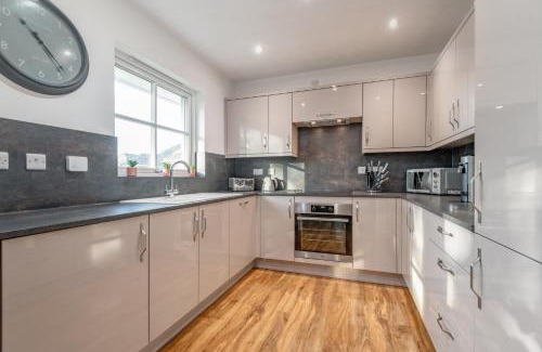 Gleneagles Apartment | 3 bedroom Windsor Garden apartment by Gleneagles