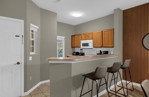Crystal Cove House | 3 Bedrooms/2.5 Bathrooms/Lake Berkley (1121PR)