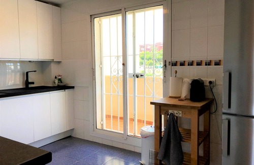 Buenas Noches Apartment | 3 bedrooms, 2.5 baths; 7 people; directly on the beach, frontal sea click