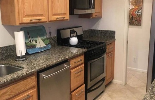 Quartz Hill House | 3 Bedrooms- 2 Baths- 2 Car Garage