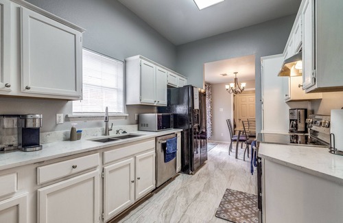 McKinney House | 3 bedrooms & 2 full bath beautiful single family home