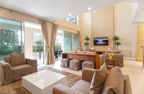 Florida Central Atlantic Coast House | 3 Bedrooms 35 Bathrooms Magic Village 3155Pl
