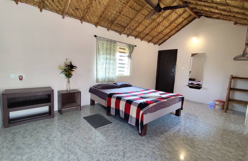 Kamalapur Other | 3 Bedrooms Agritourism In Hosapete