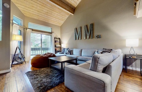 Mammoth Lakes House | 3 Bedrooms and Loft with gorgeous views all around Sleeps 12 comfortably