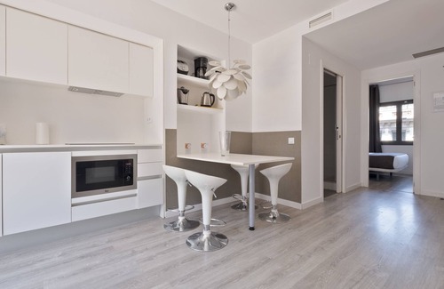 Hostafrancs Apartment | 3 bedrooms apartment next to Plaza España