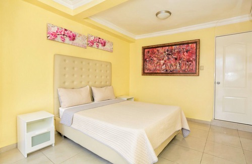 Ciudad Nueva Hotel | 3 bedrooms Apartment for rent at RIG Puerto Malecon {breakfast is included}