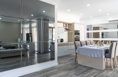 Lusaka Villa | 3 bedrooms exclusive villa in Mass Media