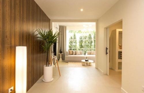 Thung Maha Mek Apartment | 3 Bedrooms for 5 Guests in the Heart of Sathorn