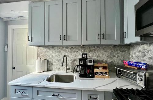 Cypress Hills House | 3 bedrooms in 2nd floor Modern Brooklyn home, Close to J train