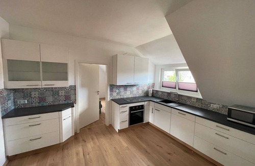 Hagenburg Apartment | 3 bedrooms l Steinhuder Meer l South-facing balcony l Forest view l Refurbished