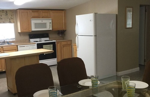 Warsaw Cottage | 3 bedrooms sleeps up to 10 people