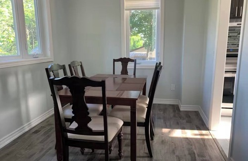 Wiarton House | 3 bedrooms South peninsula house