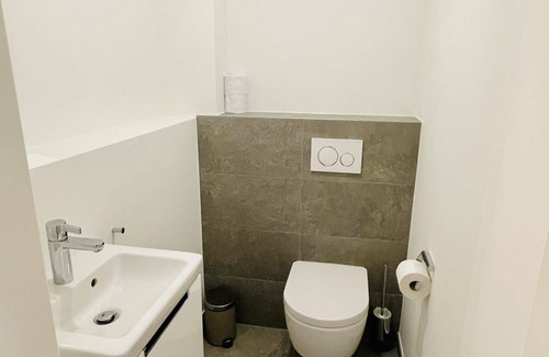 Hollerich Apartment | 3 bedrooms Terrace Garden Parking