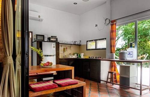 Ko Pha-ngan Villa | 3 Bedrooms Tropical House with mezzanine, 20 meters from the beach, small pool