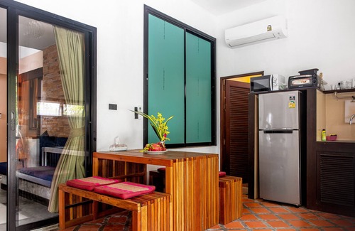 Ko Pha-ngan Villa | 3 Bedrooms Tropical House with mezzanine, 20 meters from the beach, small pool