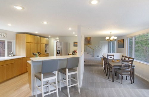 Roche Harbor House | 3 Bedrooms with Hot Tub! (Woodhaven)