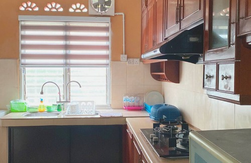 Kampung Sungai Kembong Hilir House | 3 bedrooom homestay @ Bandar Bukit Mahkota