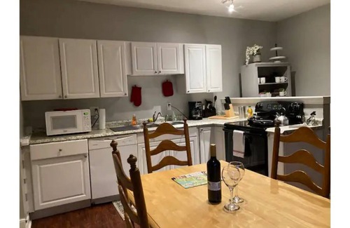 Dover Apartment | 3 Beds in Roomy Apt - UNH, Portsmouth, Dover