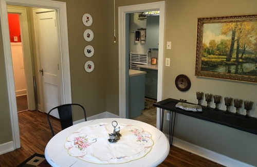Fort Madison Apartment | 3 Blocks from the Mississippi River in the Park-To-Park Historic District.