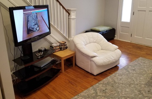 Roxborough-Manayunk House | 3 BR 1 Bath townhome central AC Manayunk Rox