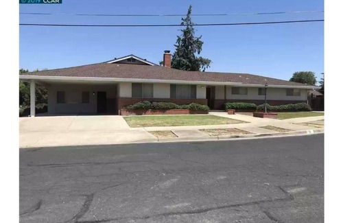 Pittsburg Apartment | 3 br,2 ba, Sleeps 9, Great Loc, NR Concord, W Creek, SF!