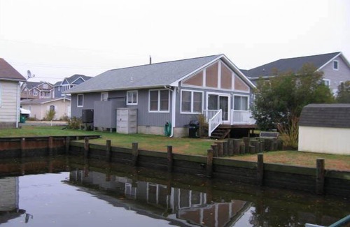Bethany Beach House | 3 BR 2 bath House in a Quiet Neighborhood - Close to Beach and Bay