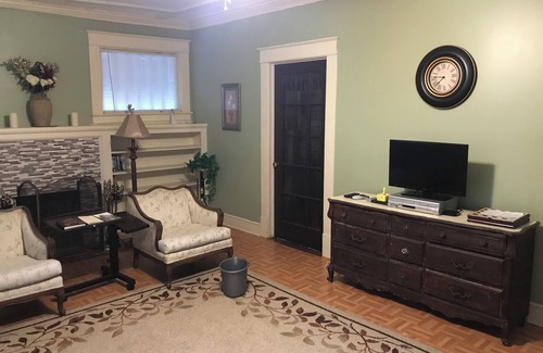 Selma House | 3 BR 2 Bath in Selma Historic District