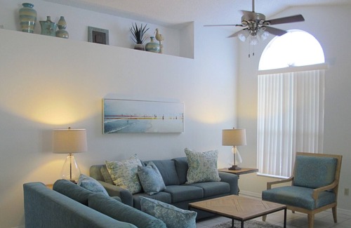 Indian Wells House | 3 BR/2 Bath Pool Home, Lake View near Disney