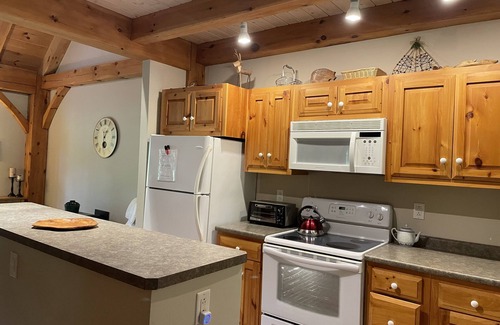 Wilmington House | 3 BR/2 Bath Post and Beam - Next to Haystack Golf Course.