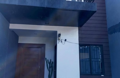 Marikina House | 3 BR, 3.5 BA Townhouse. Fully furnished w/parking