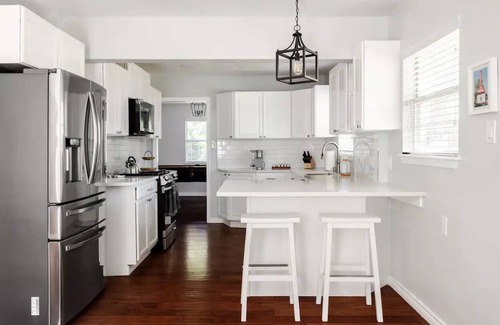 Allandale House | 3 BR 3 BA House with Private Pool