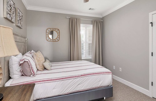 St. Simons Island Condo | 3 BR/3 BA Sea Palms Condo | Screened Porch