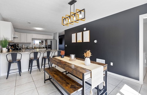 Osage House | 3 BR/3 Full bath townhouse